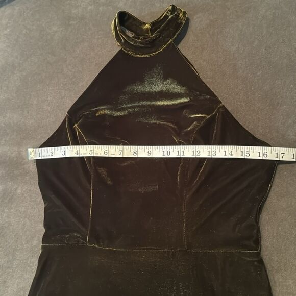 Women’s Halter Neck Full Length Velvet Sleeveless Formal Dress ZipBack Size 6 - Picture 11 of 12